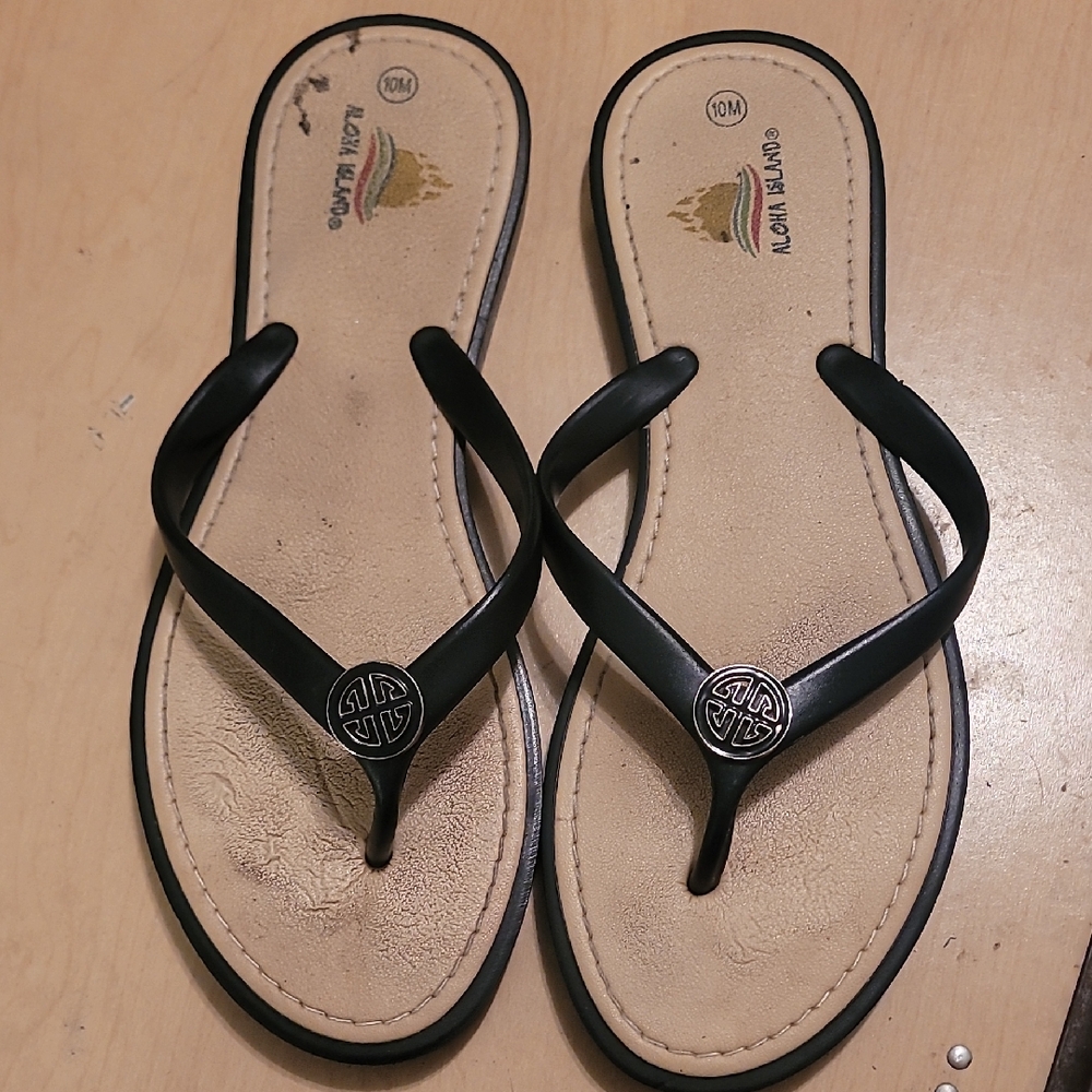 Aloha Island Black and Tan Sandals for Women